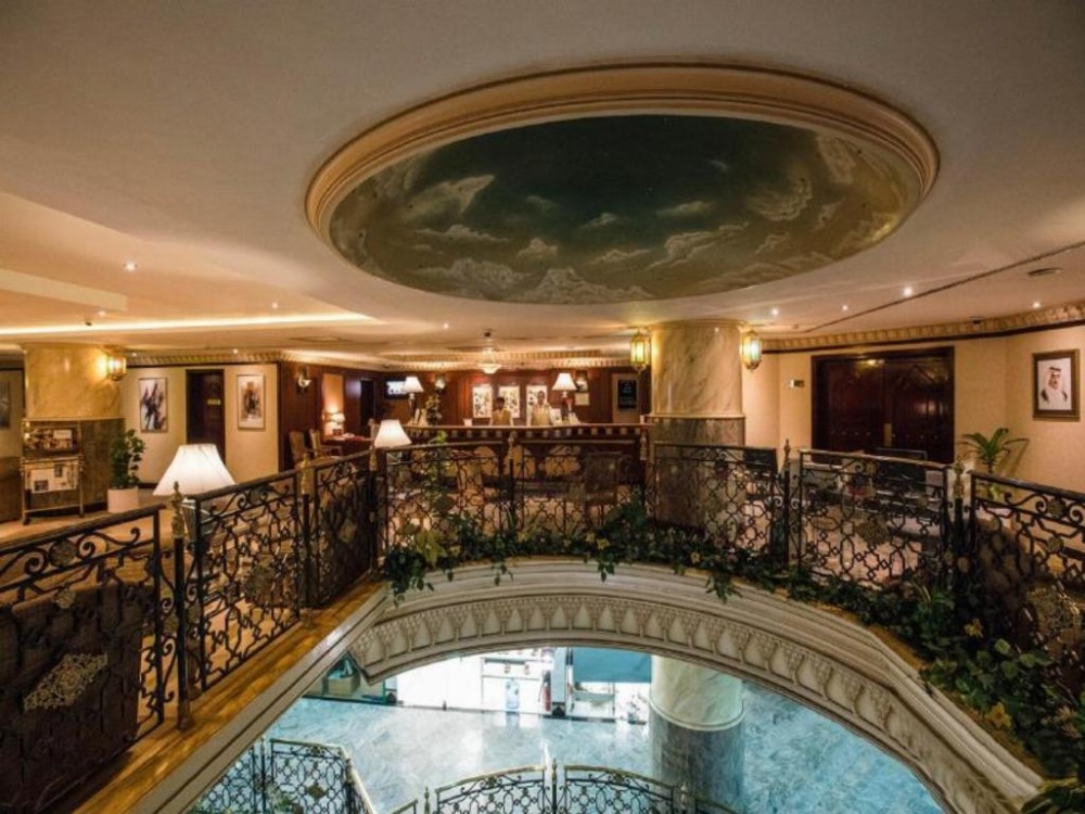 Landmark Plaza Hotel